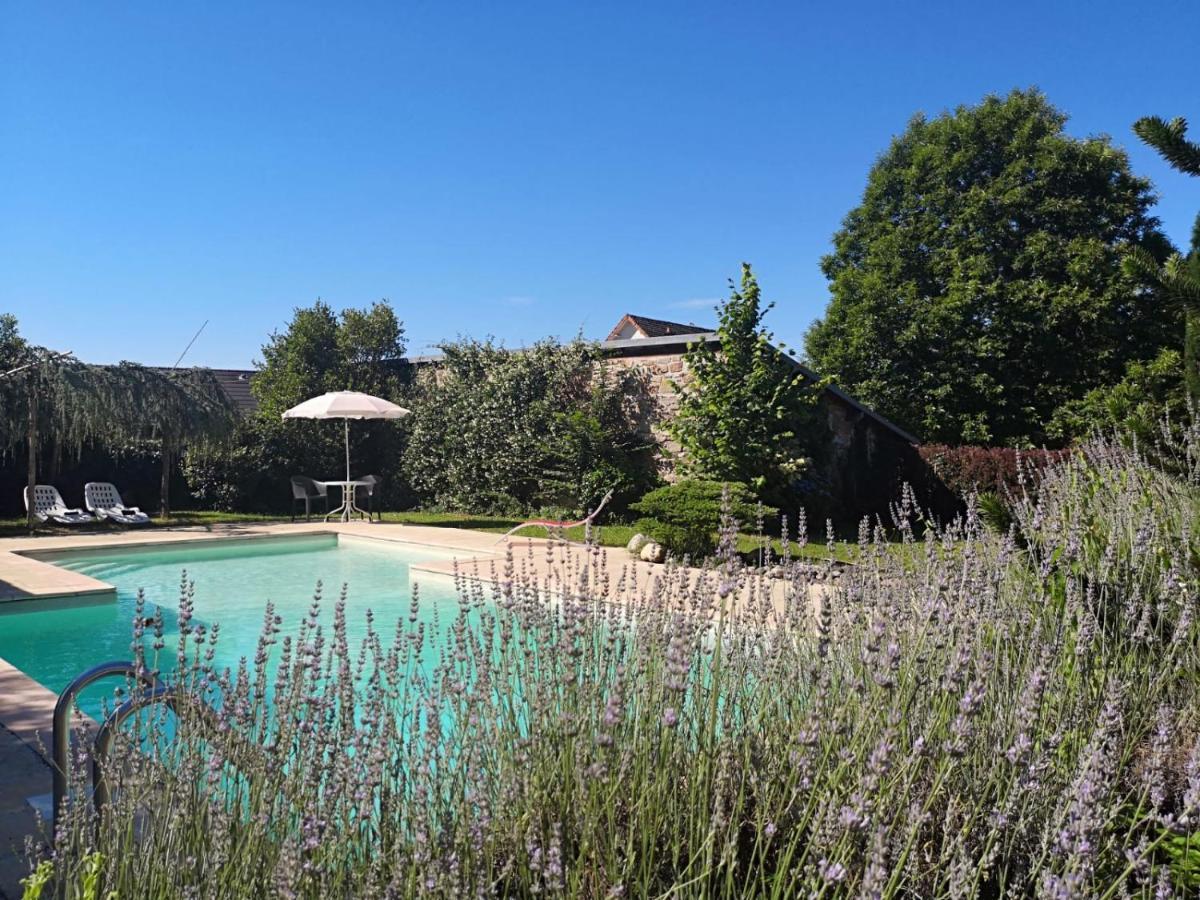 مبيت وإفطار Saint-Germain-les-Vergnes La Morgiane المظهر الخارجي الصورة